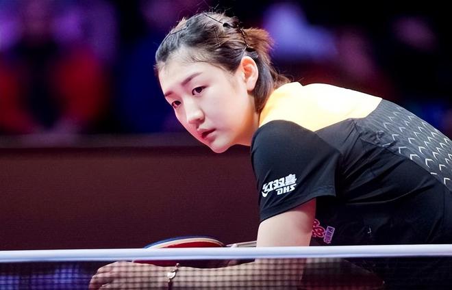 凭借其亮眼 凭借其亮眼